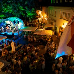 Lindenplatz bei Nacht