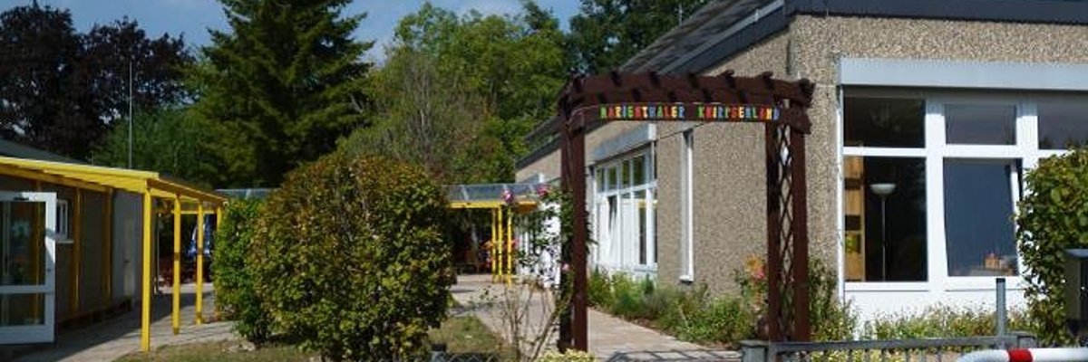 Marienthaler Knirpsenland eingangs tor