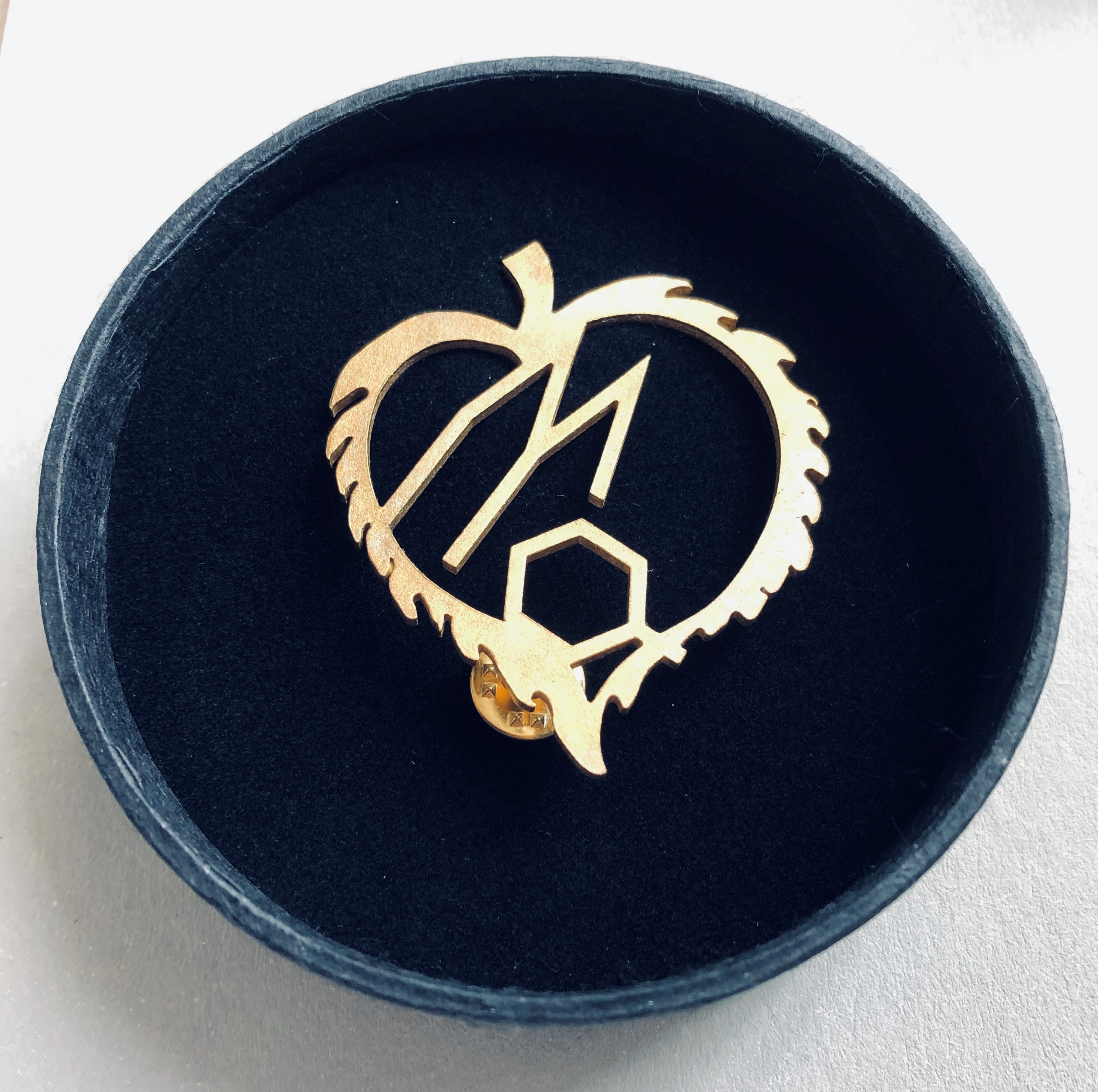 Brosche Goldenes Lindenblatt