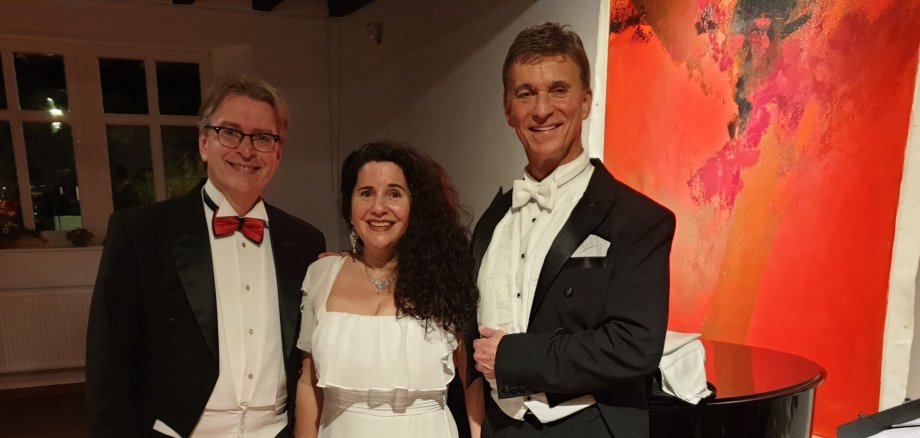 Wolfgang Nieß, Gunda Baumgärtner und Michael Senzig im Kulturtreff Die Scheune