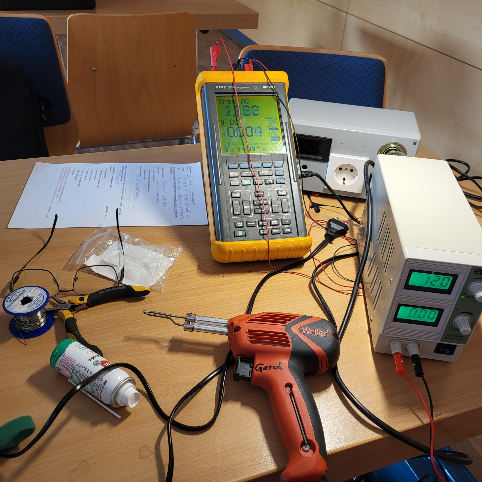 Verschiedene Werkzeuge des Repair Cafés