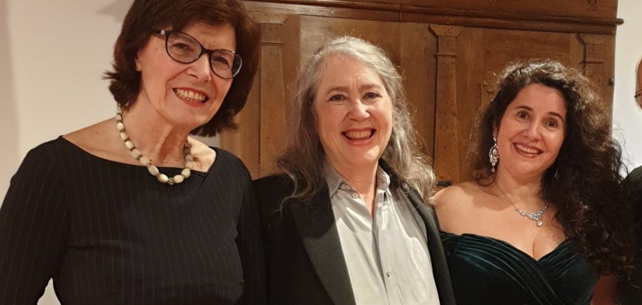 Die drei Künstlerinnen