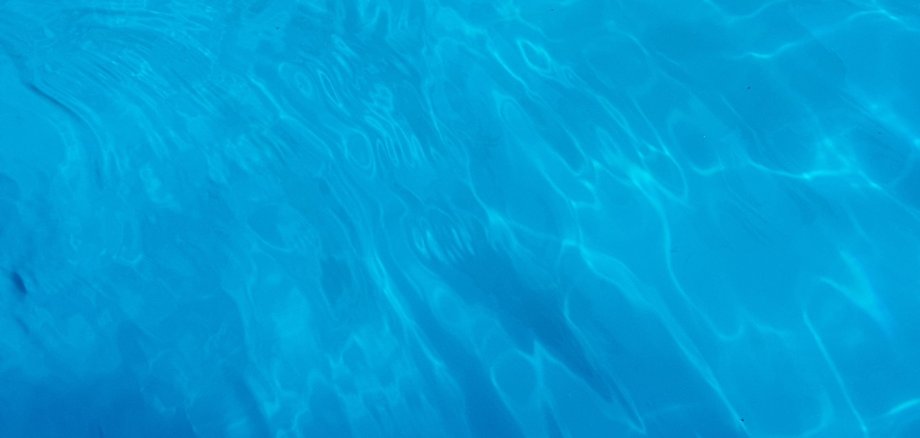 Blaues Wasser