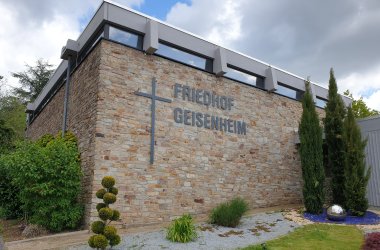 Friedhof Geisenheim Trauerhalle